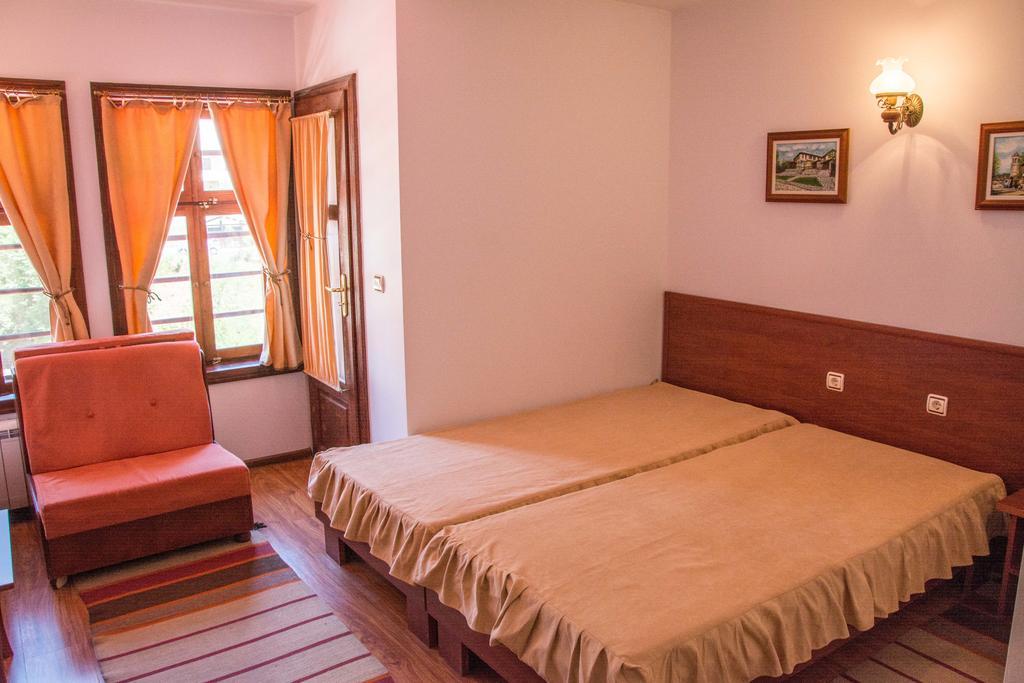 Alexandrov'S Houses Hotel Zlatograd Exterior photo