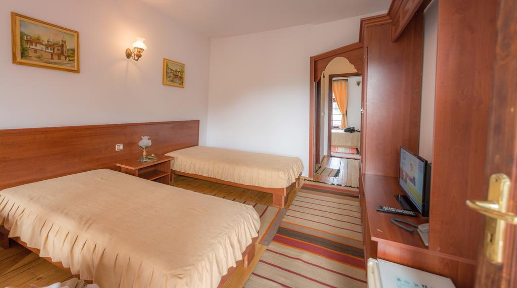 Alexandrov'S Houses Hotel Zlatograd Exterior photo
