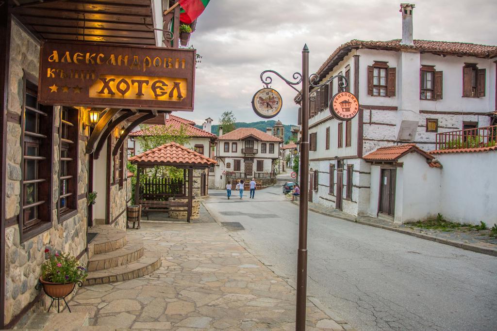 Alexandrov'S Houses Hotel Zlatograd Exterior photo